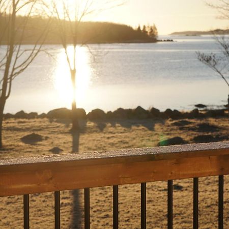 Blissful Oceanfront Cottage In Port Mouton Екстериор снимка