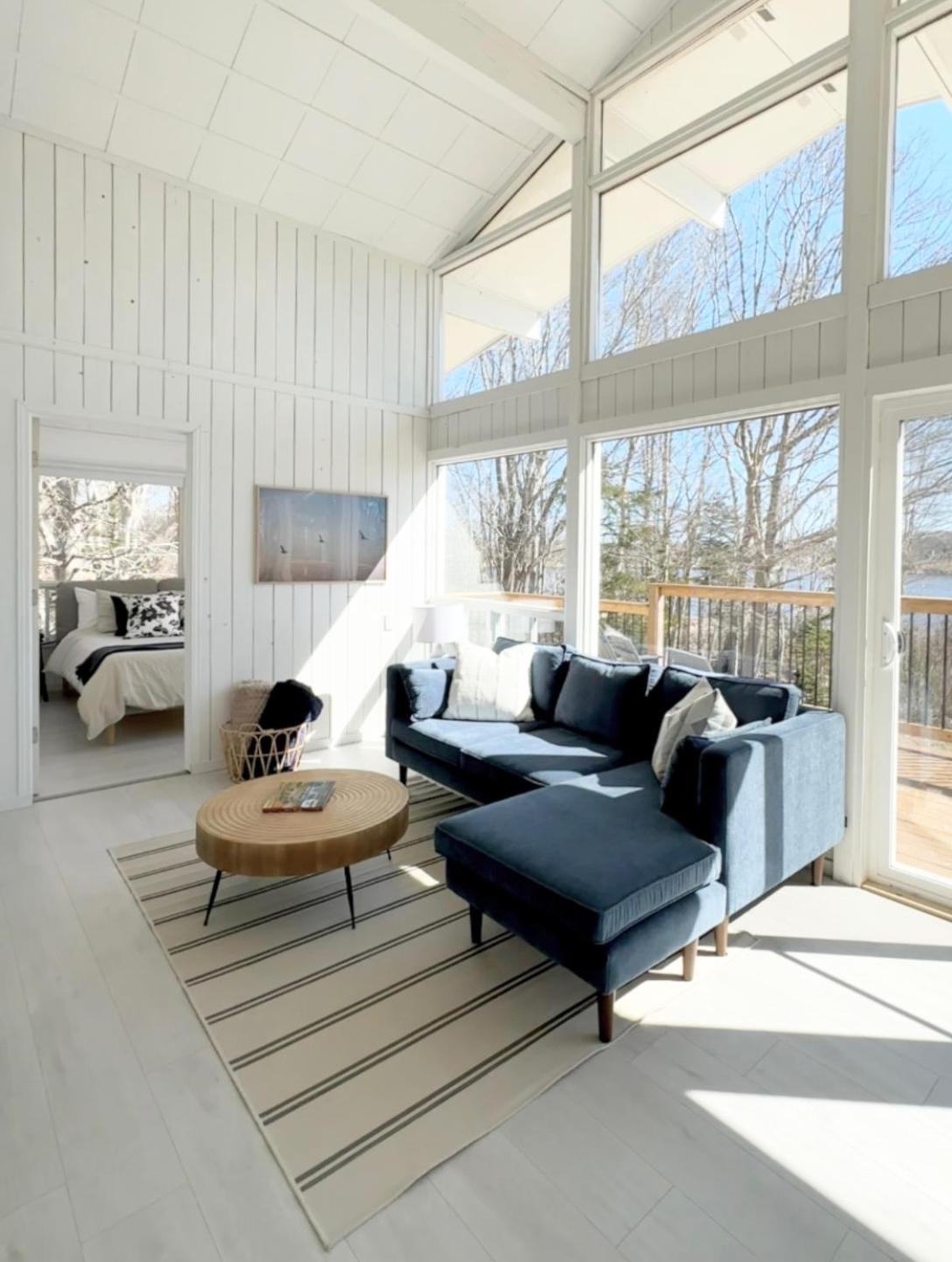 Blissful Oceanfront Cottage In Port Mouton Екстериор снимка