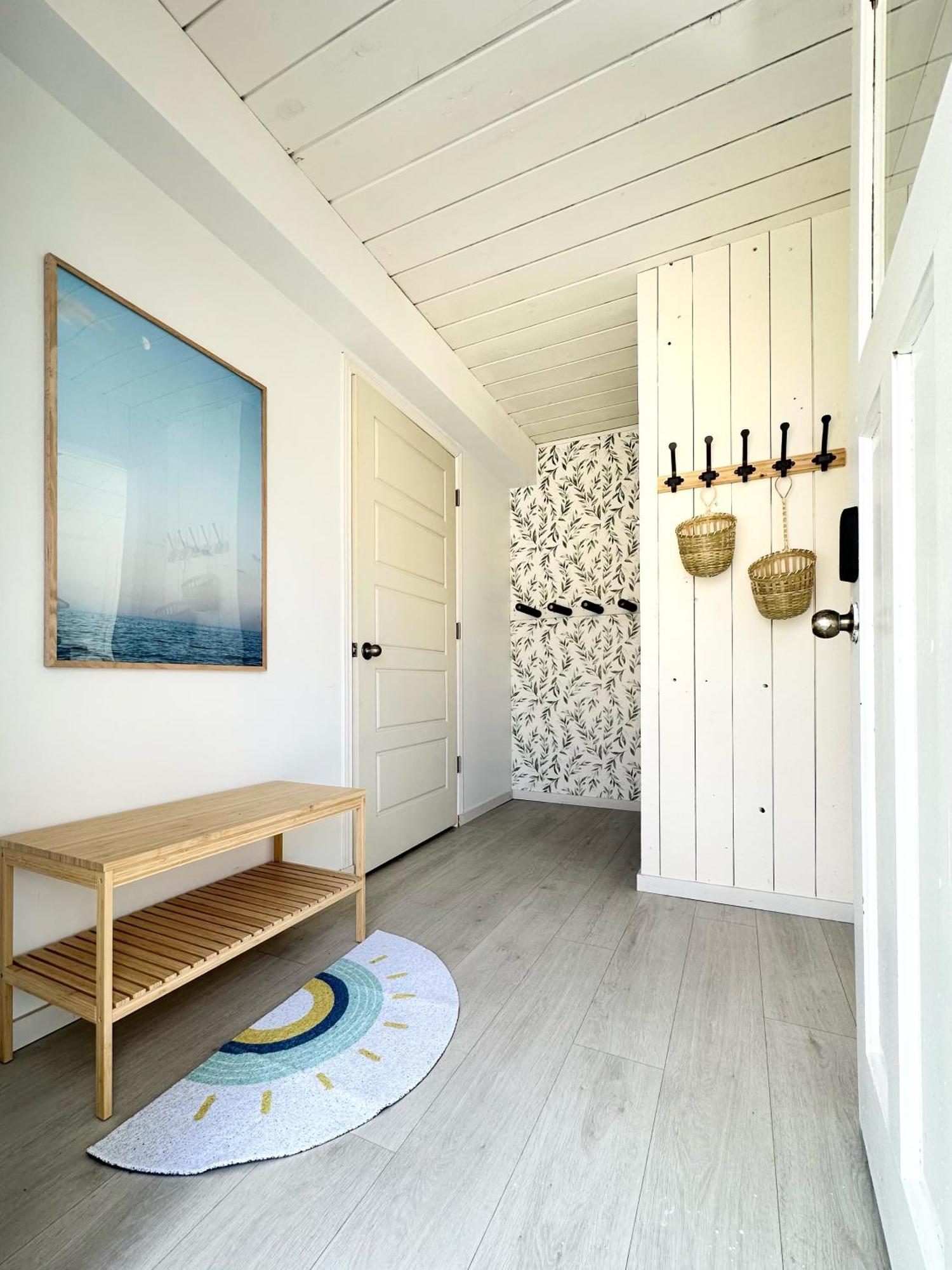 Blissful Oceanfront Cottage In Port Mouton Екстериор снимка